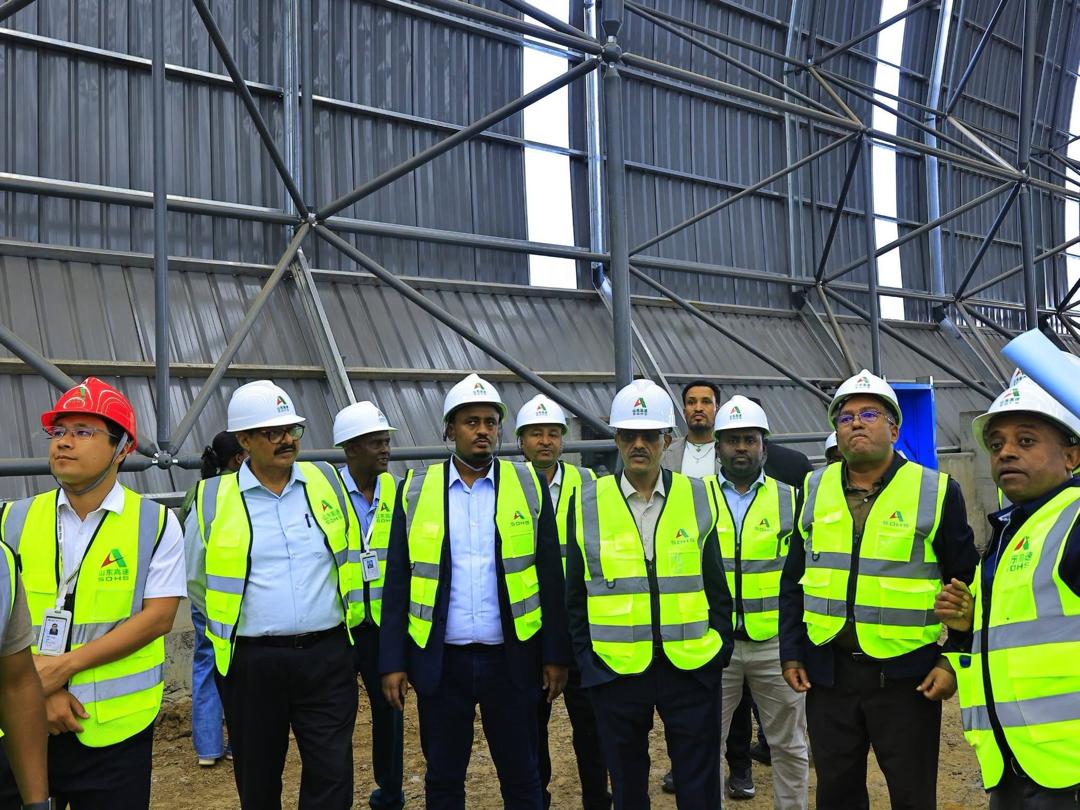 የአማራ ክልል ርዕሰ መስተዳድር የዓባይ ሲሚንቶ ፋብሪካ ፕሮጀክትን ጎበኙ - Image 2